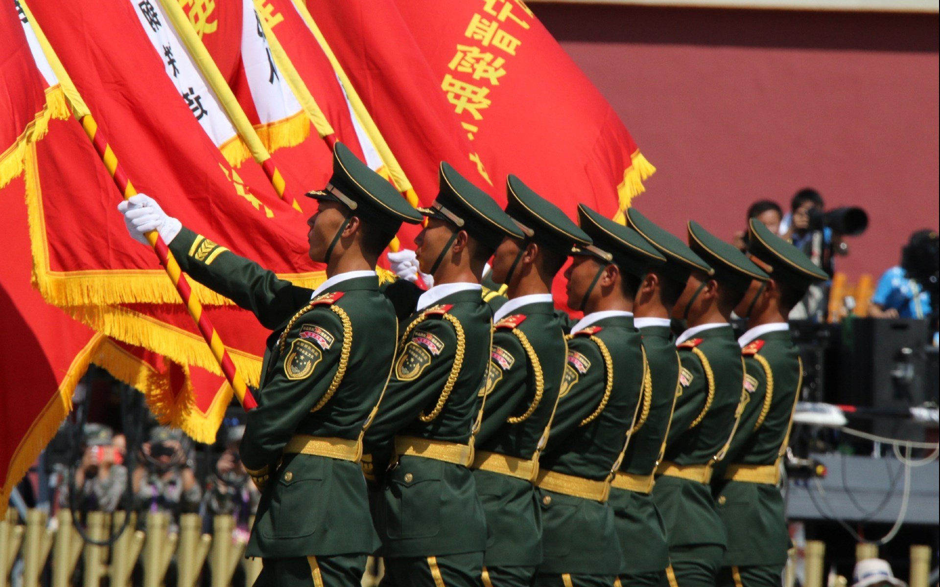 大胜迎决赛！球队士气高涨，积极备战，比赛决出胜负